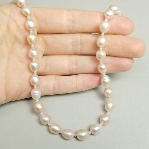 Vintage Light Pink Beaded Necklace with Sterling Silver Adjustable Clasp, Estate - Picture 7 of 7